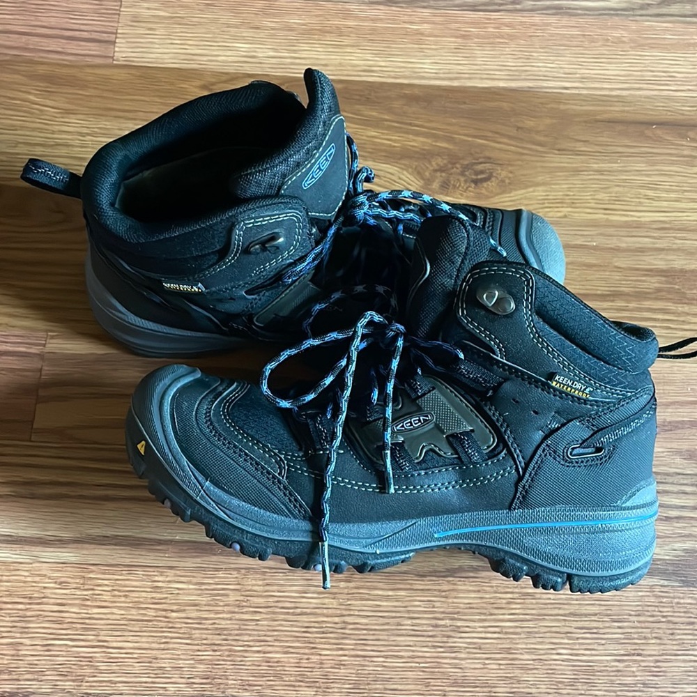 Keen Waterproof Hiking/Trekking Boots